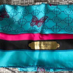 🔥Brand New Henri Bendel Scarf🔥